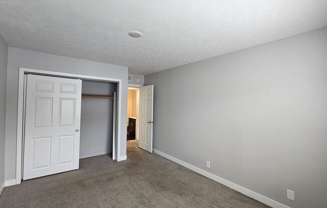 2 beds, 2 baths, 1,150 sqft, $1,250, Unit 1026 - 315