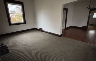 2 beds, 1 bath, $835