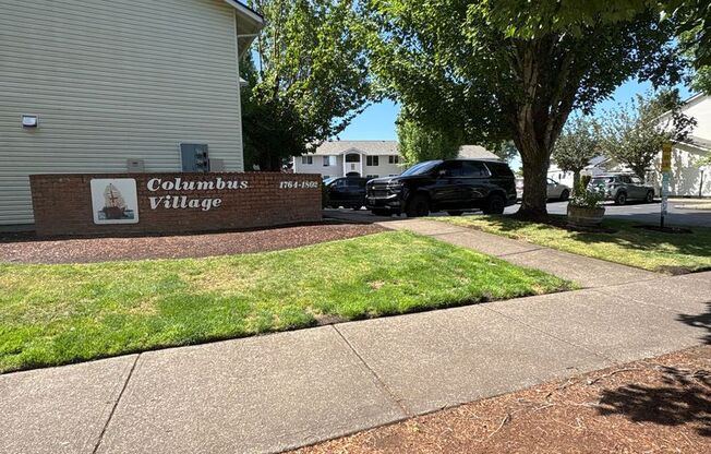 Winfou07-Columbus Village Apartments