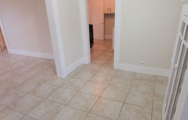 1428 E. Houston SERIES 74