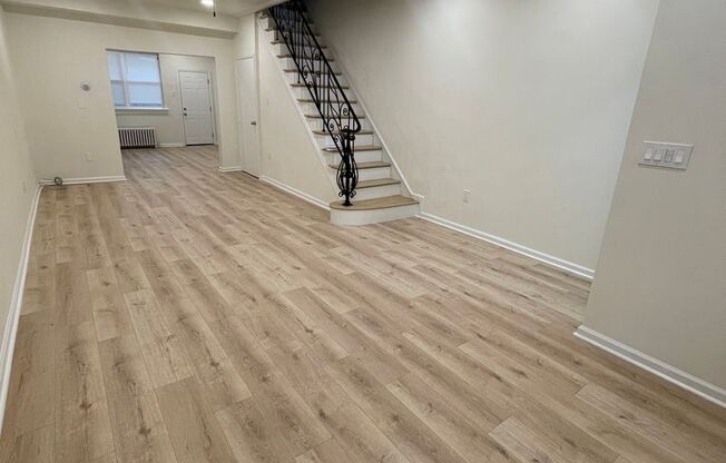 NEWLY UPDATED SPACIOUS 3-BEDROOM HOUSE IN NEWBOLD