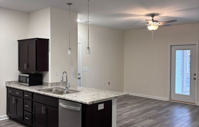 2 beds, 2 baths, 1,025 sqft, $1,285, Unit B101