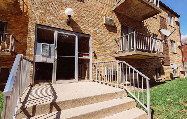 830 Nebraska Ave