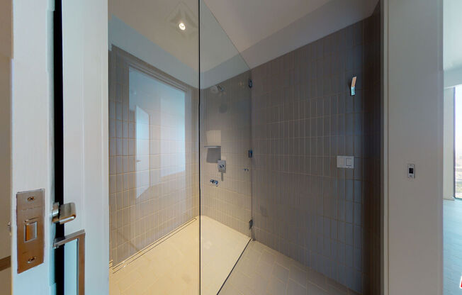 2 beds, 2.5 baths, 2,802 sqft, $18,995, Unit PH15