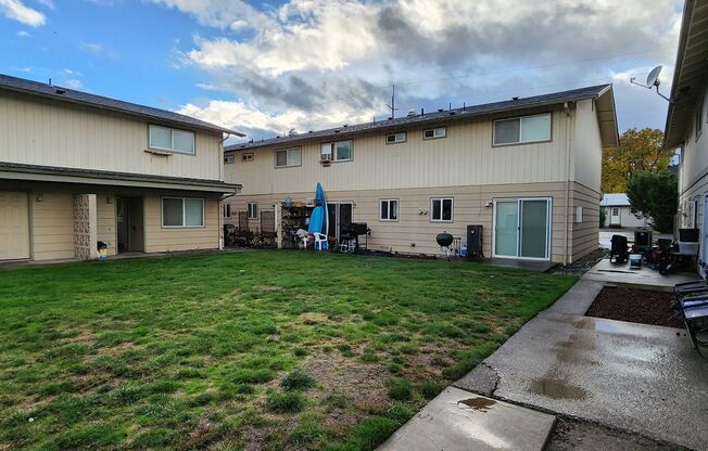 494-D Street