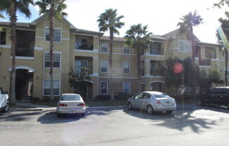 Available now... Cute 1 bed condo in Orlando area