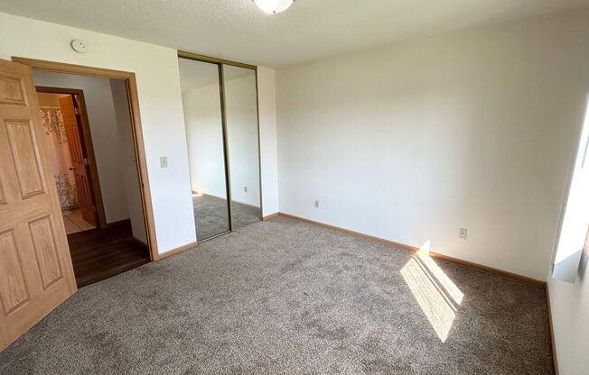 2 beds, 1 bath, 825 sqft, $825, Unit 2521-312