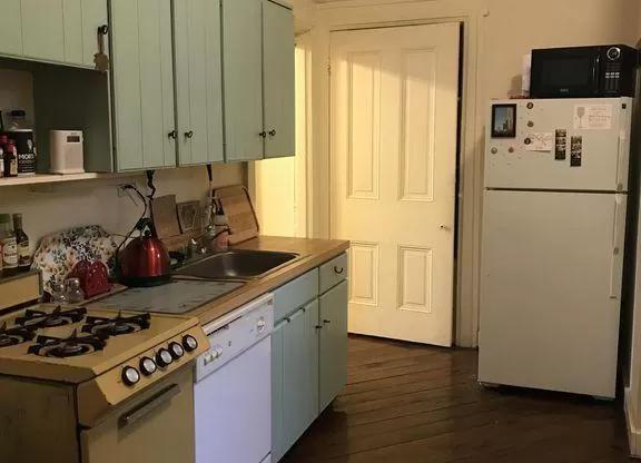 1 bed, 1 bath, 600 sqft, $1,425