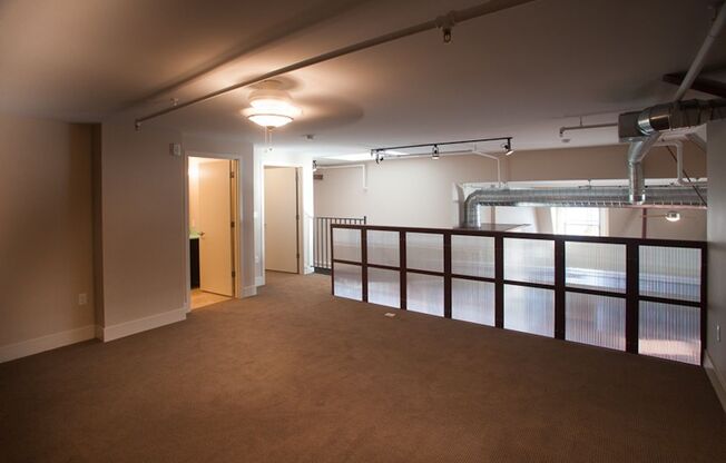 2 beds, 2 baths, 1,125 sqft, $2,660, Unit 402