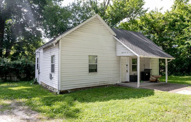 1605 Hinkson Ave