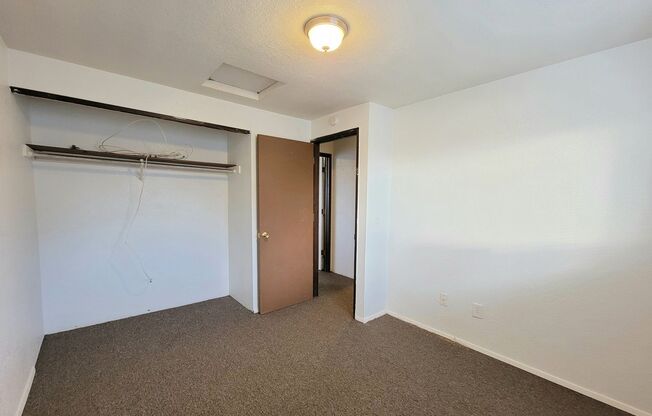 2 beds, 1 bath, 980 sqft, $1,295, Unit Unit B