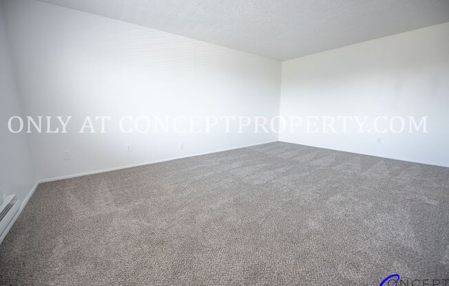 2 beds, 1 bath, 840 sqft, $1,099, Unit 16
