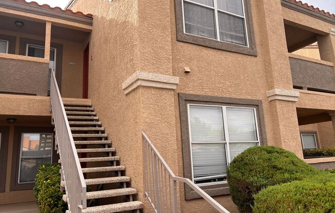 2 beds, 2 baths, $2,100, Unit # 2158