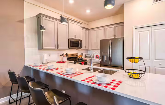 Beautiful 2 Bedroom, 2 Bathroom Davenport Home!