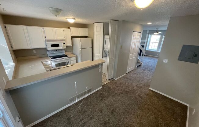 2 beds, 2 baths, $1,800