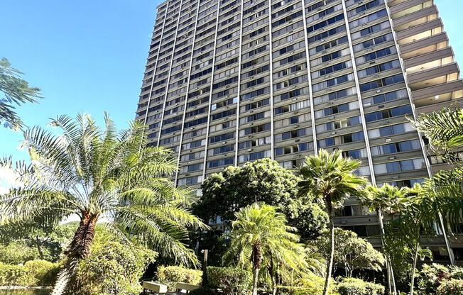 3 beds, 2 baths, $3,400, Unit # 1102