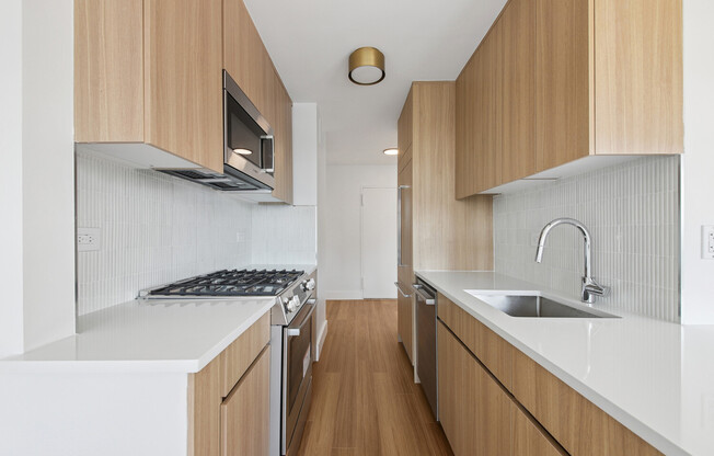 1 bed, 1 bath, $6,700, Unit 18A
