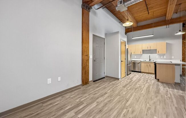 1 bed, 1 bath, 780 sqft, $1,415, Unit 412