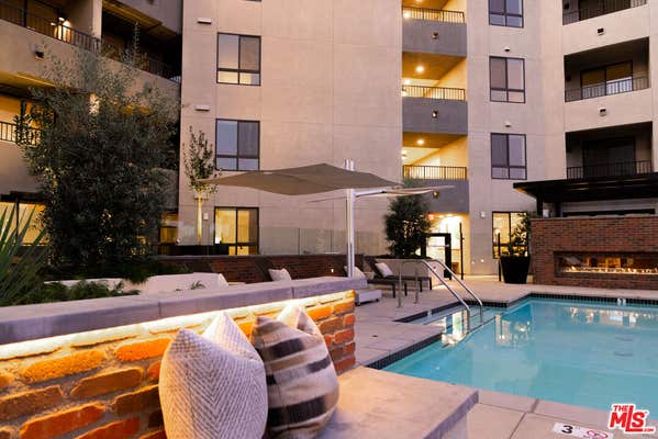 2 beds, 2 baths, 971 sqft, $4,752, Unit 205W