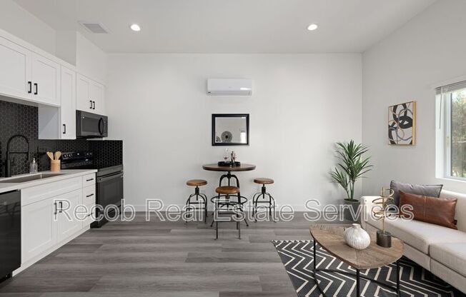 1704 1710 HANFORD DR