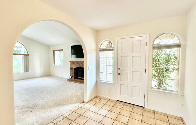 Light & Bright, Single-Story Home in the Lovely & Very Desirable Gated 55+ East Ridge Community of Fallbrook!