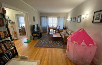 2 beds, 1 bath, $1,750, Unit H3