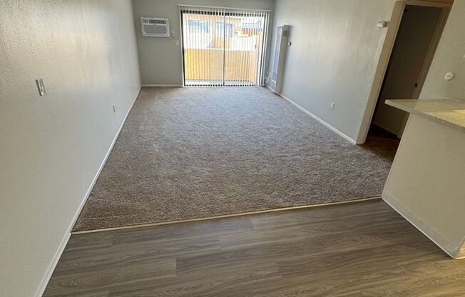 1 bed, 1 bath, 700 sqft, $2,010, Unit 423