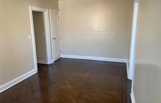 3 beds, 1 bath, $3,200