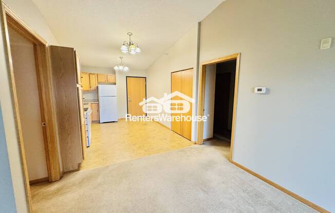 1590 PARKWOOD DR