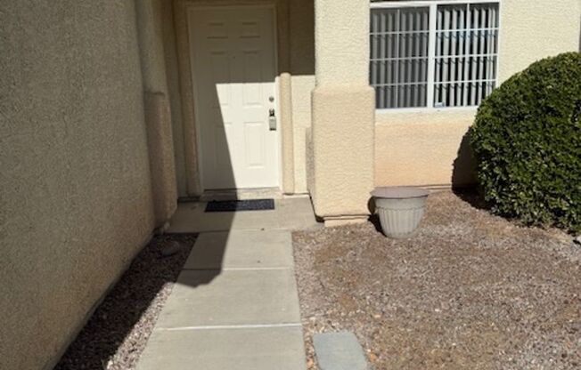 1-STORY, 4 BEDROOM HOME IN LAS VEGAS