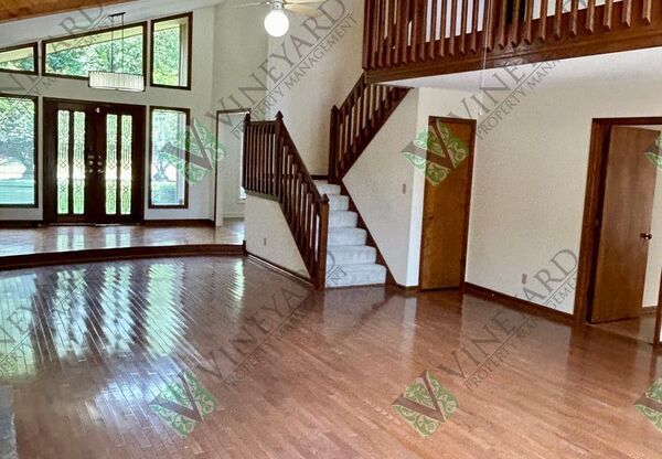 115 NESBIT FRY PL
