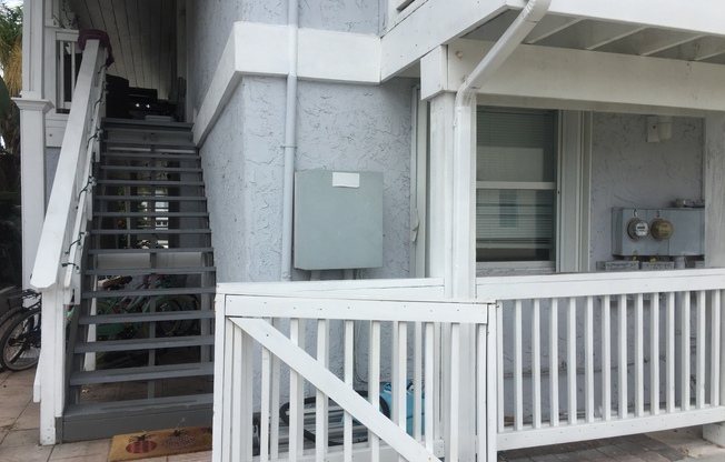 2/1 First Floor Condo for in Jacksonville Beach!