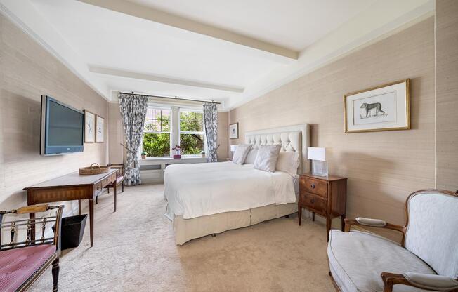 575 AVE 203