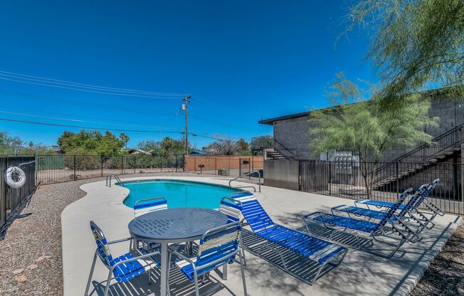 Park Vista Apartments - 2497 N. Park Ave, Tucson, AZ 85719