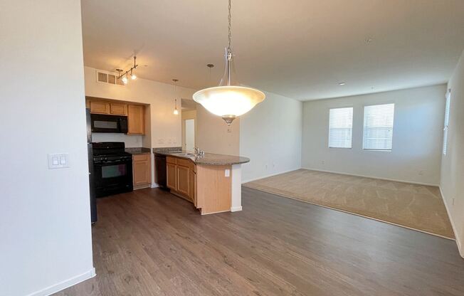 50 Aura De Blanco St #8201