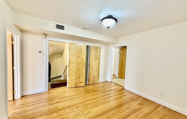 724 Cambridge St.
