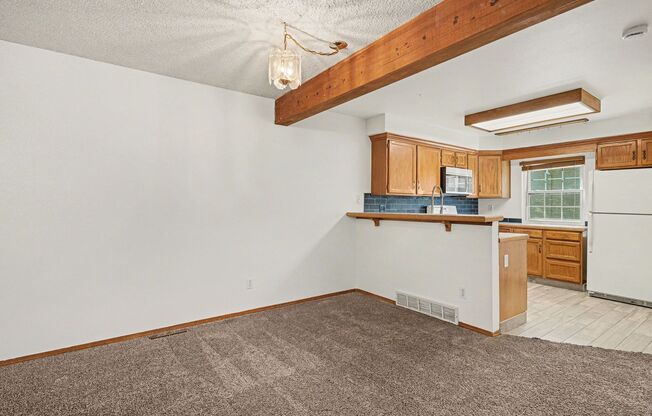 Conveniently Located 3BR/2.5 Bath Townhome