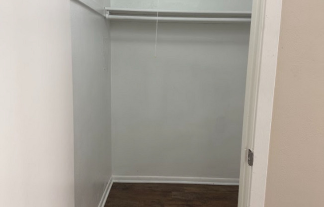 1 bed, 1 bath, 650 sqft, $1,265, Unit 1650-9