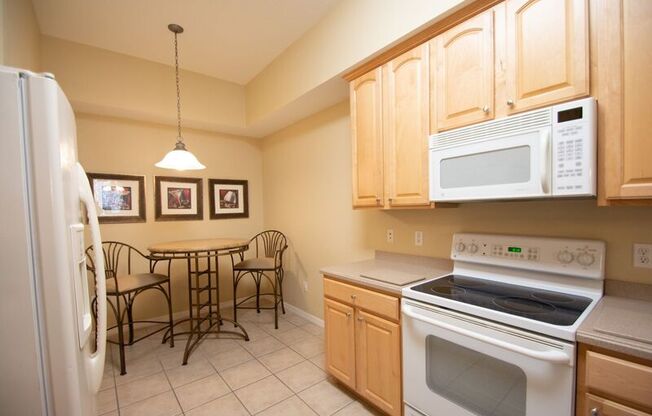 9416 MYRTLE CRK LN