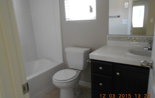 3 beds, 2.5 baths, $2,050