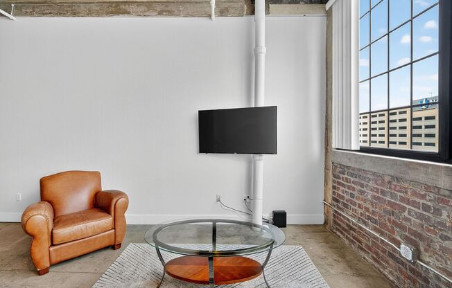 Studio, 1 bath, 610 sqft, $1,345, Unit 110-602