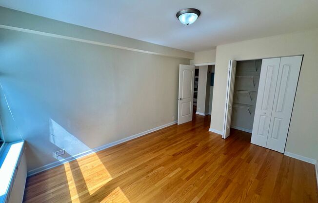 1 bed, 1 bath, 700 sqft, $1,950, Unit 418-1502