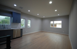 648 N SERRANO AVE