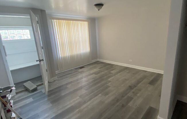 2 beds, 1 bath, $1,600, Unit Unit #2202-Garden South