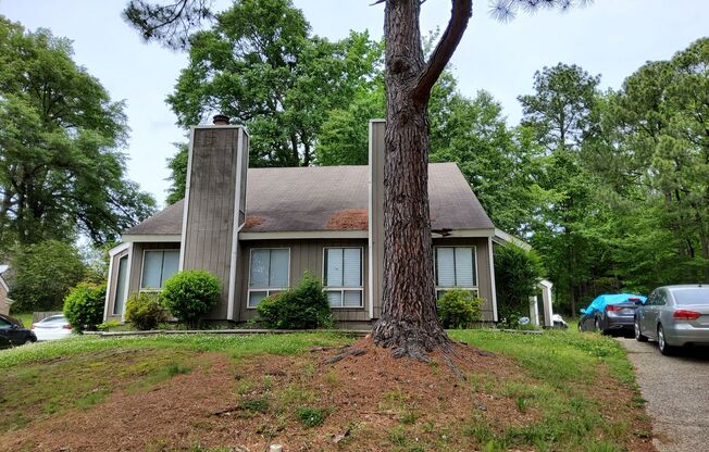 Welcome to 4204 Crain Rd in Memphis, TN!