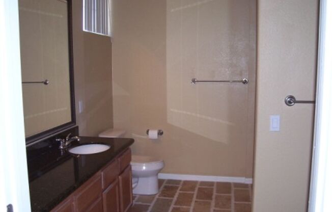 1 bed, 1 bath, $1,295, Unit #102