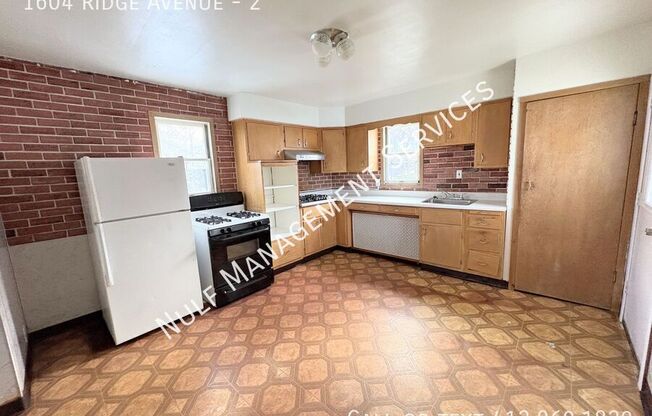 1604 RDG AVE