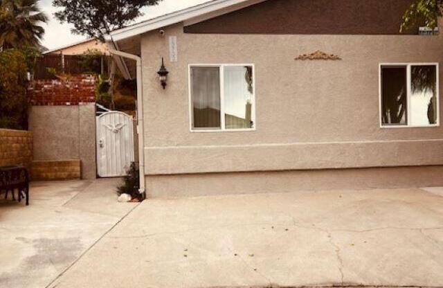 1 bed, , 432 sqft, $2,100