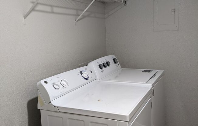 2 beds, 2 baths, 850 sqft, $1,145, Unit 105