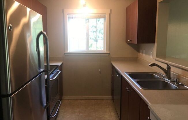 $2500-3Beds 2BA W/D 2 reserved parking, pool, guest club house, Gym,sport court, play ground.